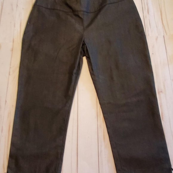 RockSteady Capri Black with Side Zipper and Bows - Size 5 - Picture 5 of 5